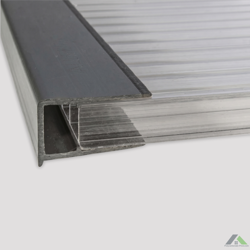 Profil U (Obturateur) en PVC pour plaques de polycarbonate alvéolaire et compact